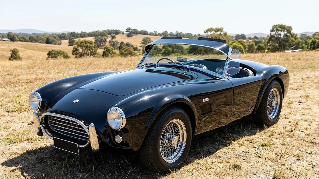 AC 428 Windscreen Sunvisor - 1