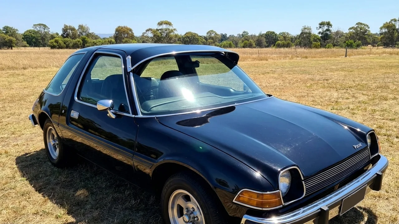 American Motors 428 Windscreen Sunvisor - 1