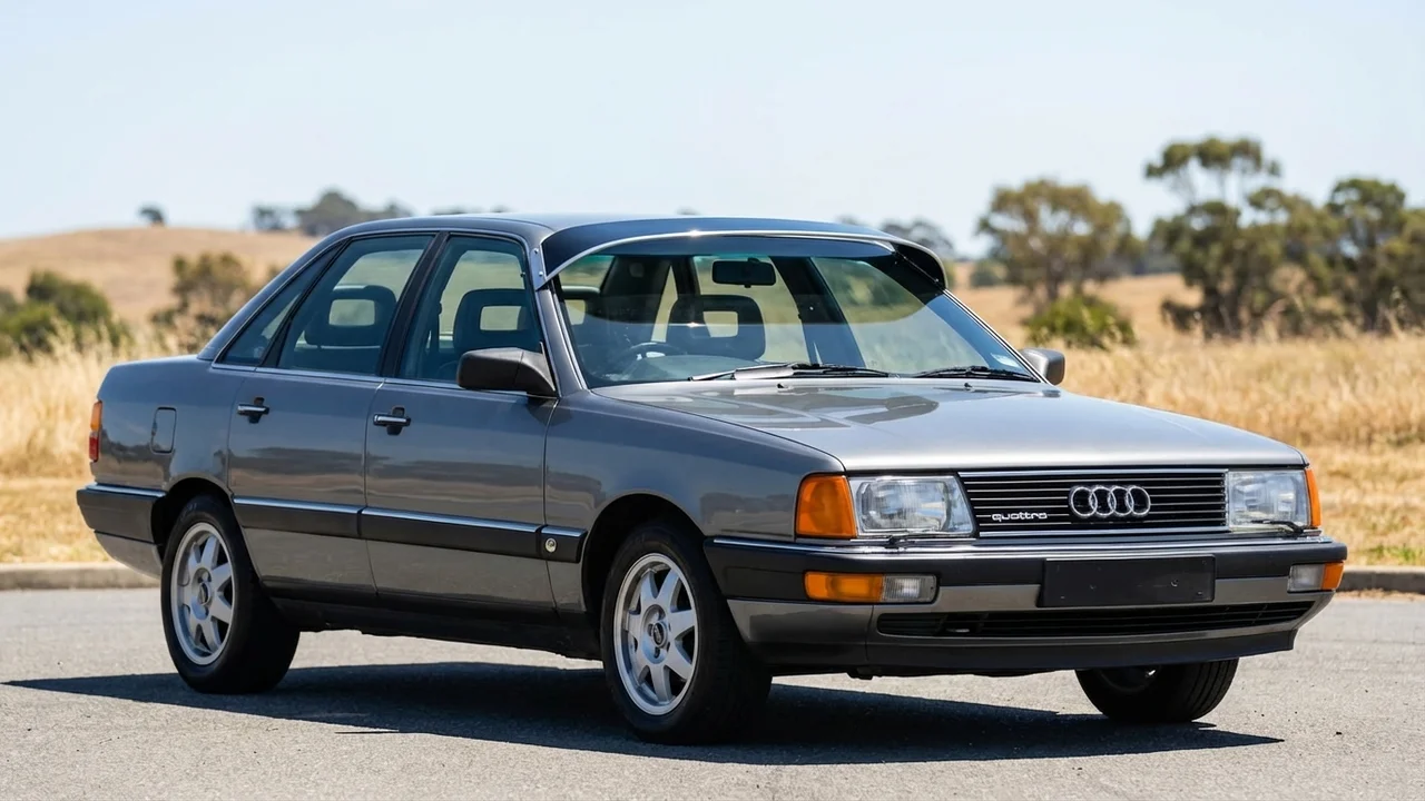 Audi 428 Windscreen Sunvisor - 1