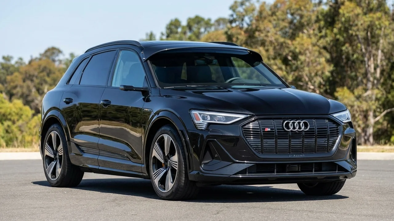 Audi 428 Windscreen Sunvisor - 1