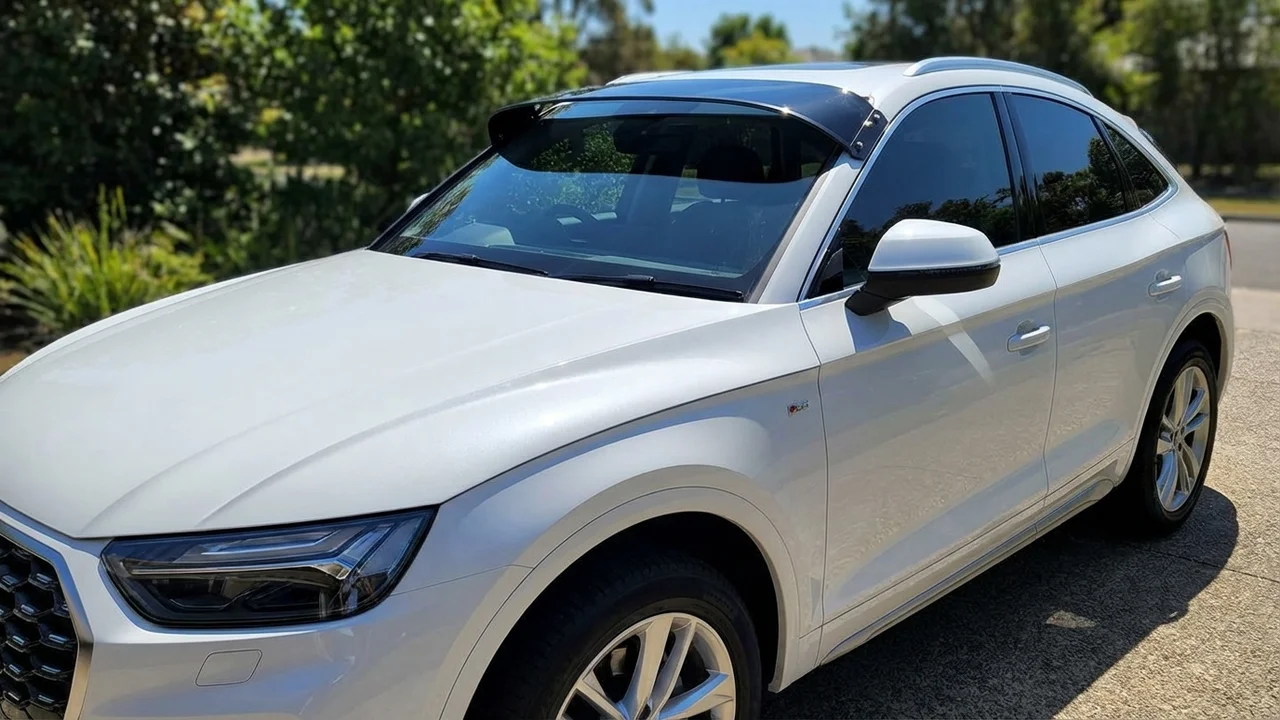 Audi 428 Windscreen Sunvisor - 1