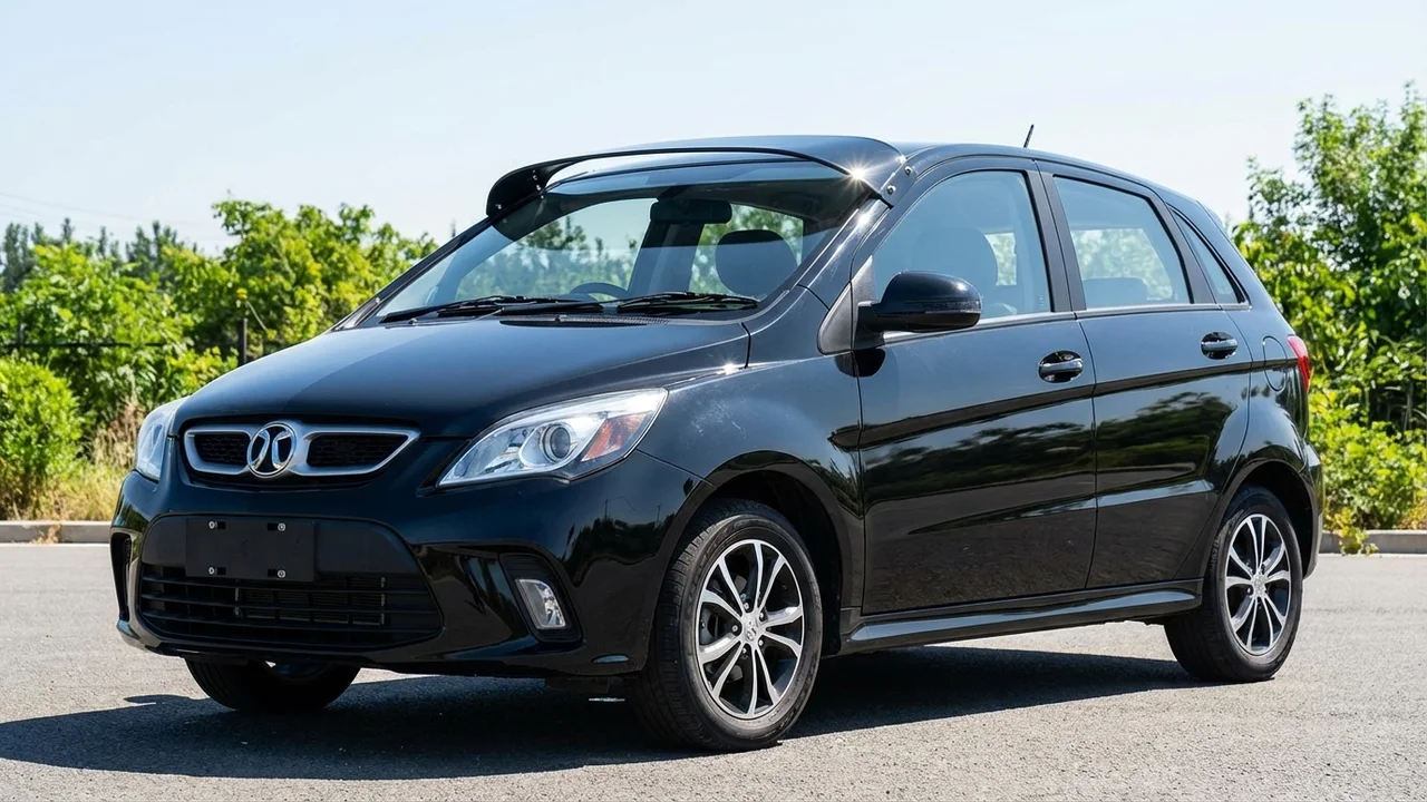 BAIC 428 Windscreen Sunvisor - 1