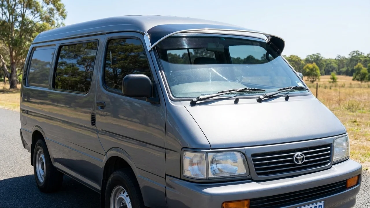 Bering 428 Windscreen Sunvisor - 1