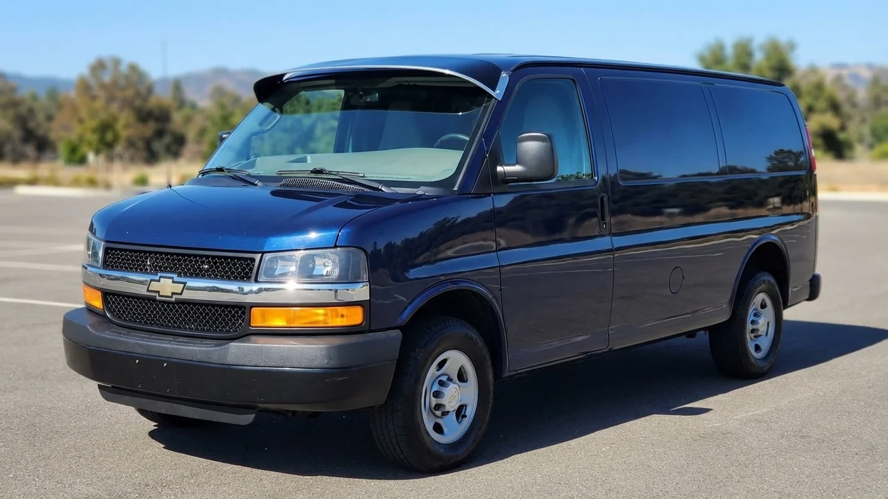 Chevrolet 428 Windscreen Sunvisor - 1