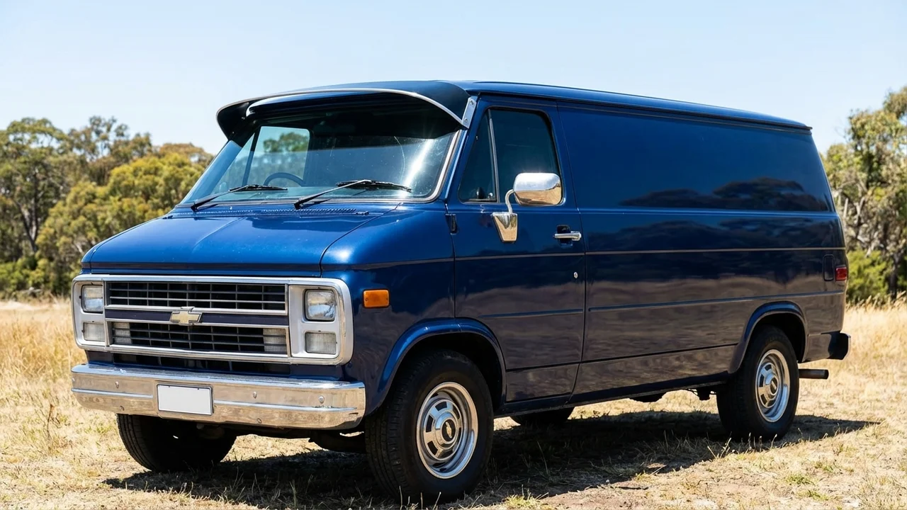 Chevrolet 428 Windscreen Sunvisor - 1