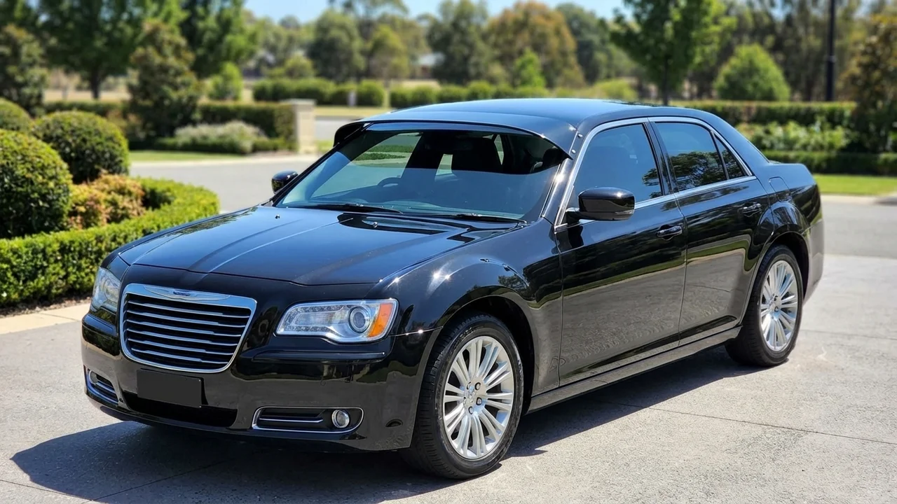 Chrysler 428 Windscreen Sunvisor - 1