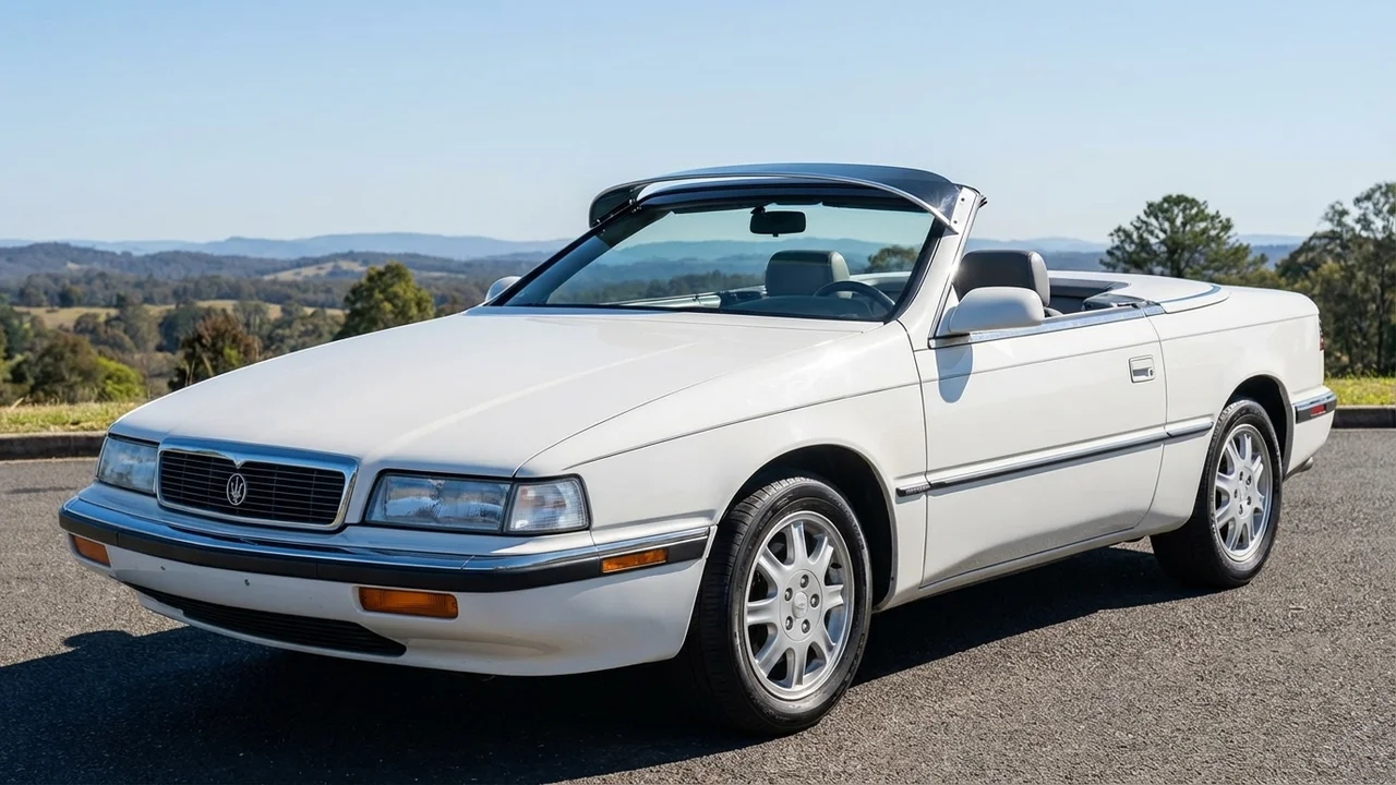 Chrysler 428 Windscreen Sunvisor - 1