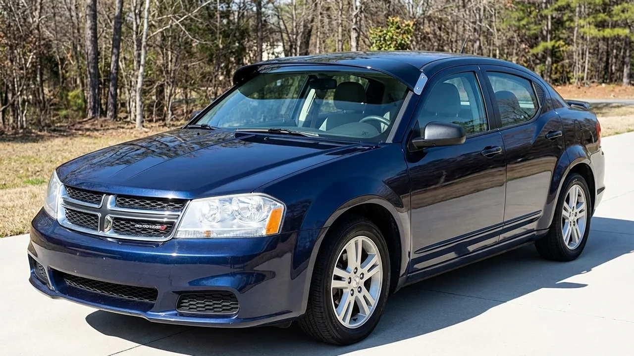 Dodge 428 Windscreen Sunvisor - 1