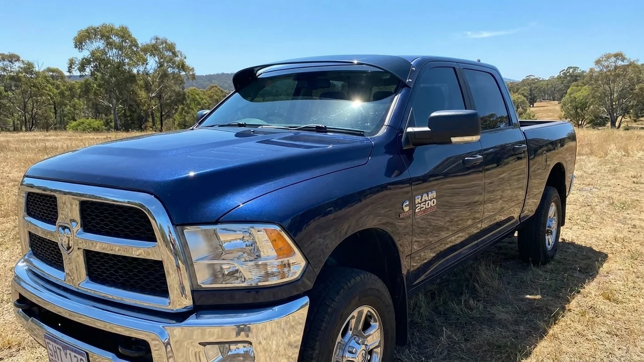 Dodge 428 Windscreen Sunvisor - 1