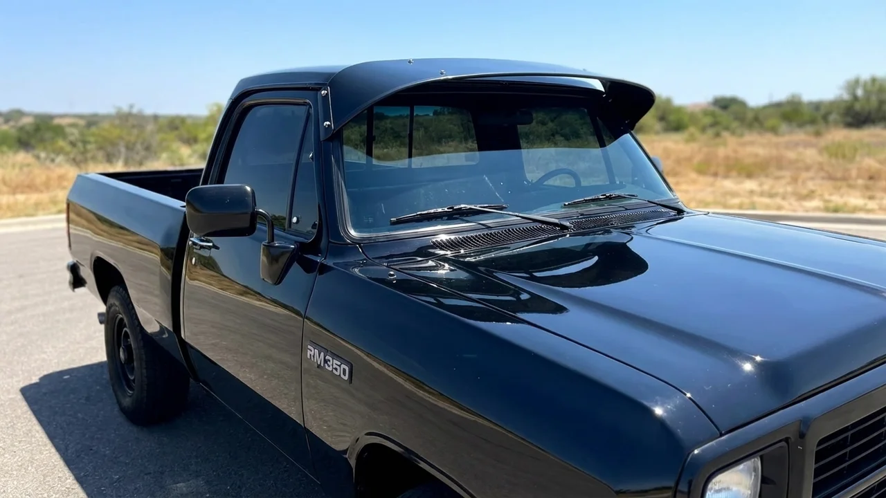 Dodge 428 Windscreen Sunvisor - 1