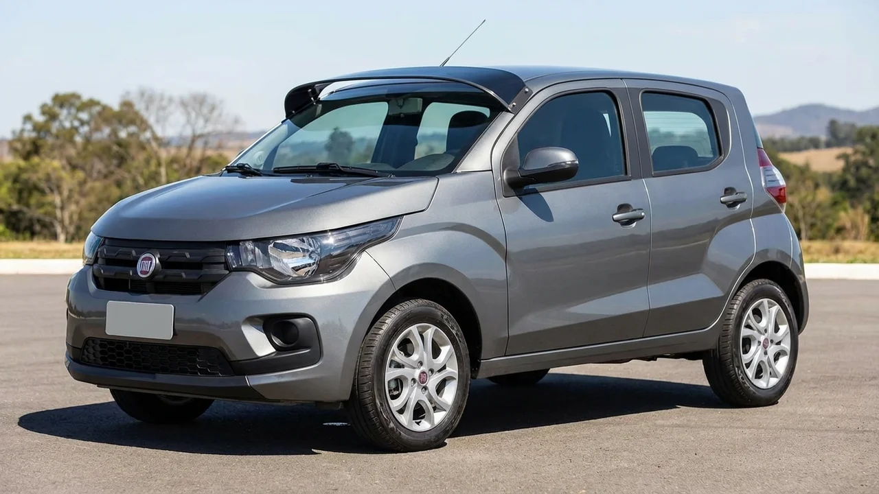 Fiat 428 Windscreen Sunvisor - 1