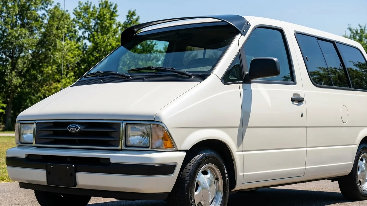 Ford 428 Windscreen Sunvisor - 1