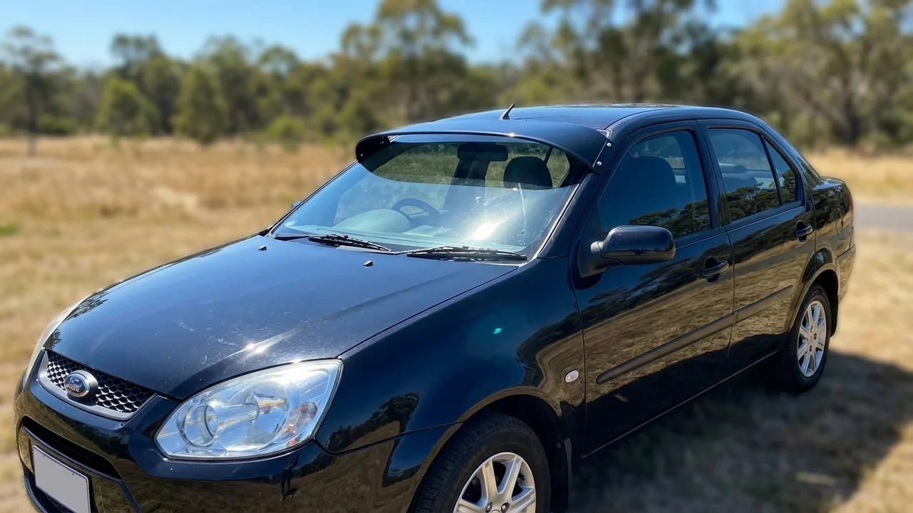 Ford 428 Windscreen Sunvisor - 1