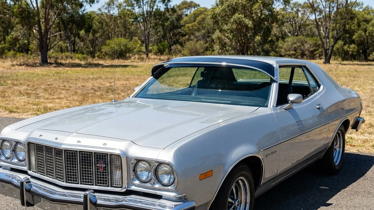 Ford 428 Windscreen Sunvisor - 1