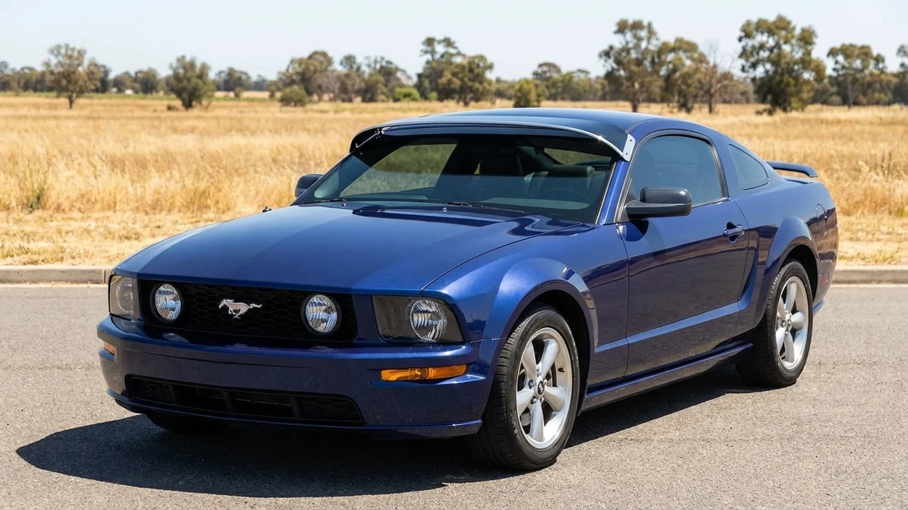 Ford 428 Windscreen Sunvisor - 1