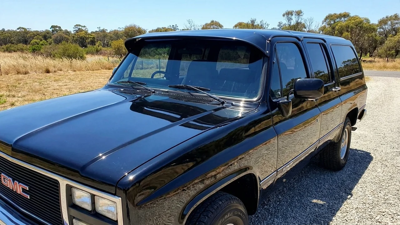 GMC 428 Windscreen Sunvisor - 1