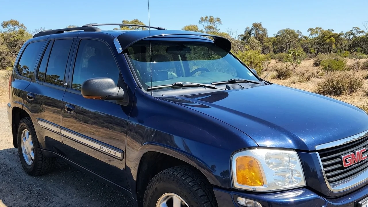 GMC 428 Windscreen Sunvisor - 1