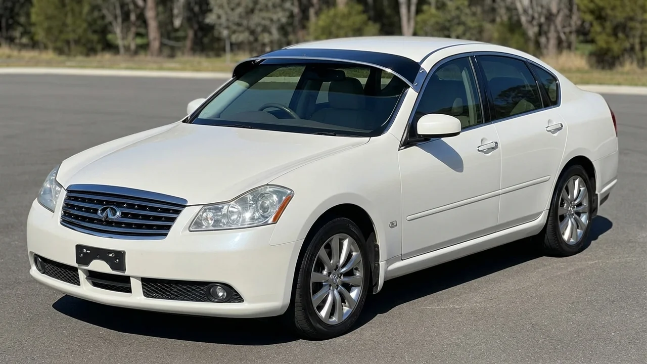 INFINITI 428 Windscreen Sunvisor - 1