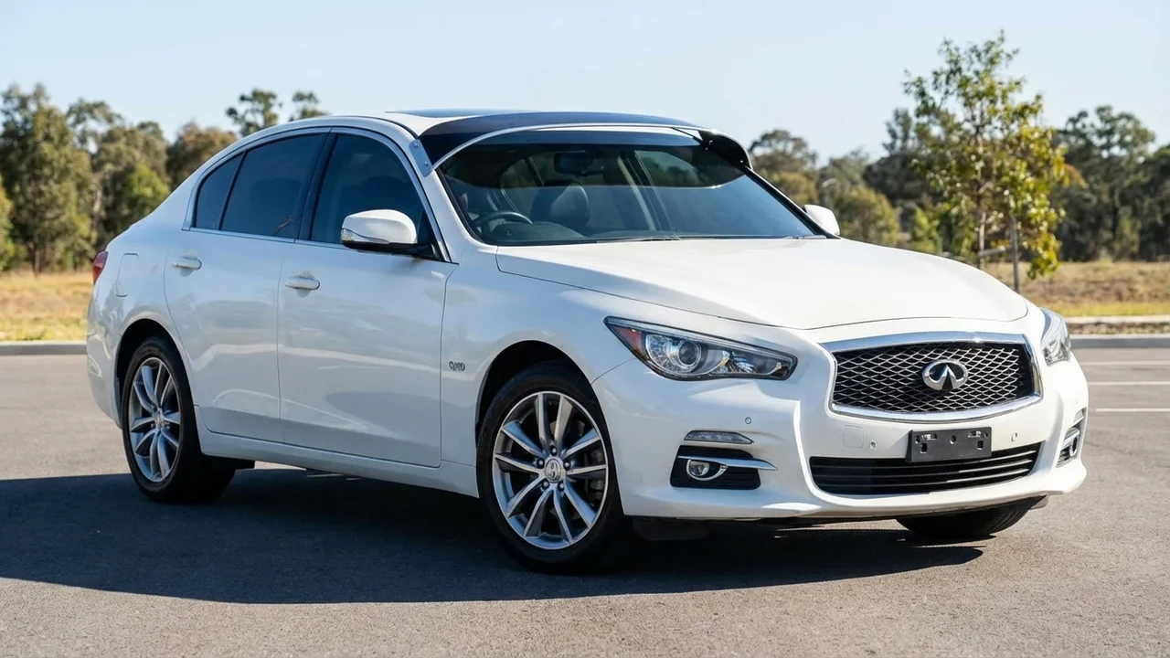 INFINITI 428 Windscreen Sunvisor - 1