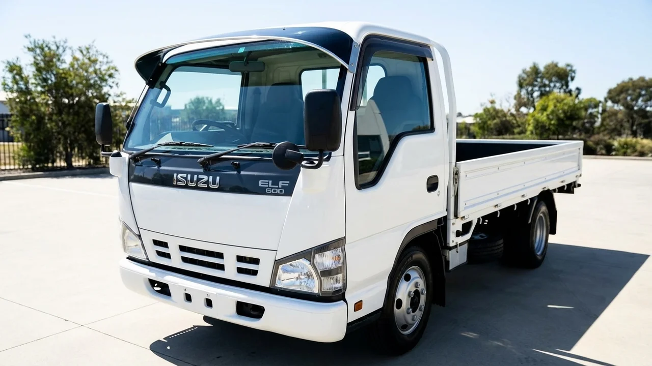 Isuzu 428 Windscreen Sunvisor - 1