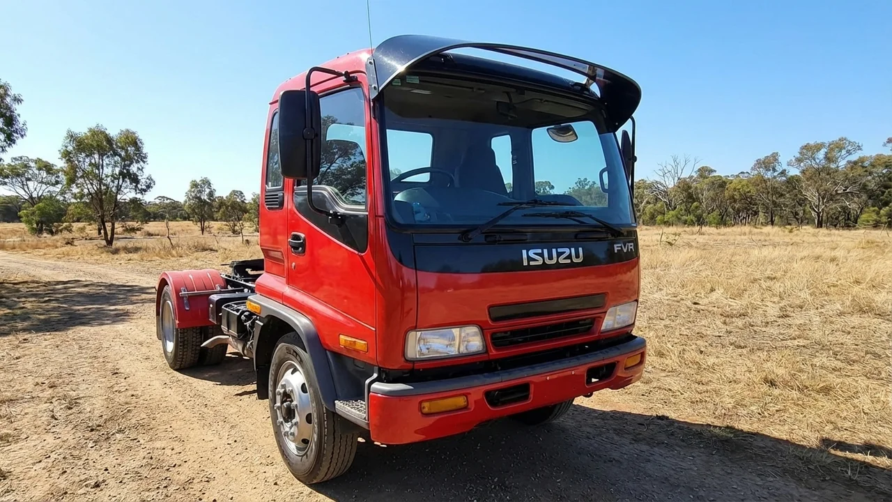 Isuzu 428 Windscreen Sunvisor - 1