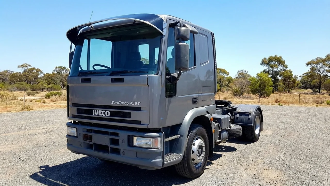 Iveco 428 Windscreen Sunvisor - 1