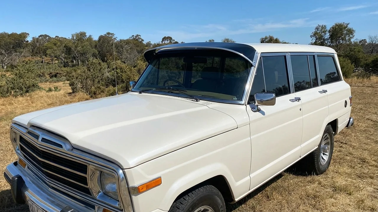 Jeep 428 Windscreen Sunvisor - 1