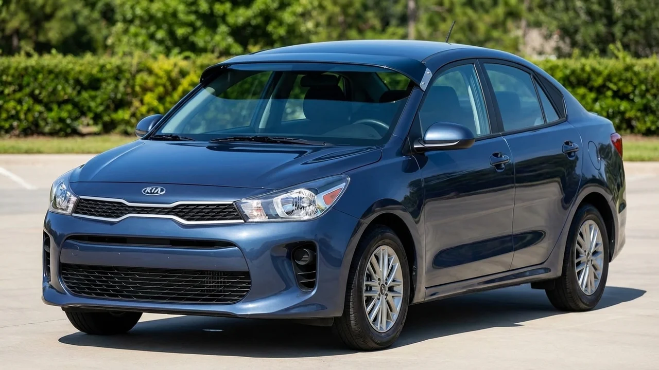 Kia 428 Windscreen Sunvisor - 1