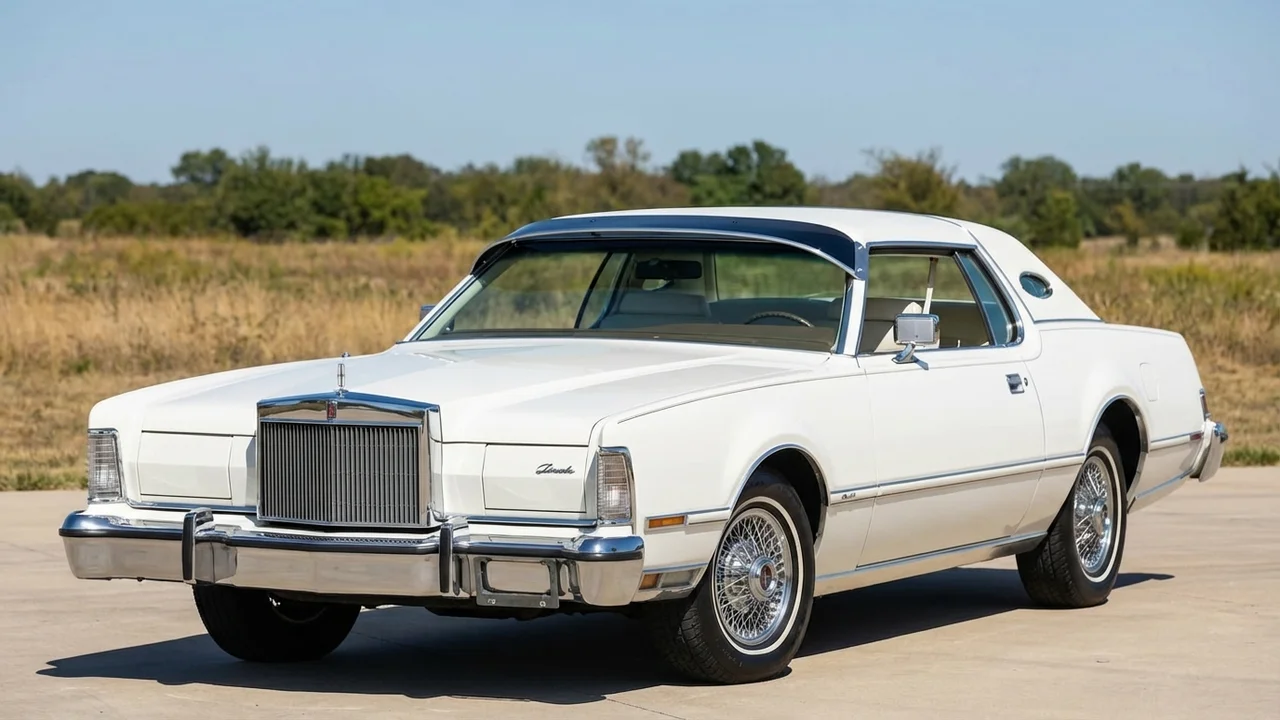 Lincoln 428 Windscreen Sunvisor - 1