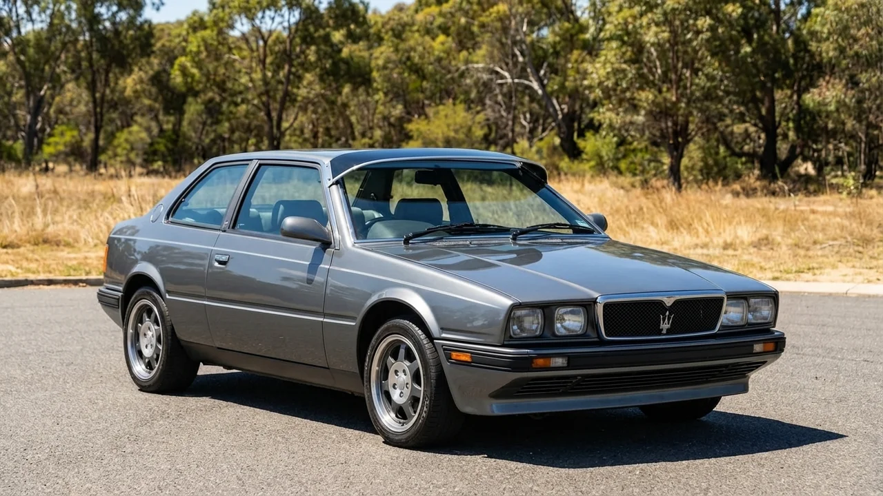 Maserati 428 Windscreen Sunvisor - 1