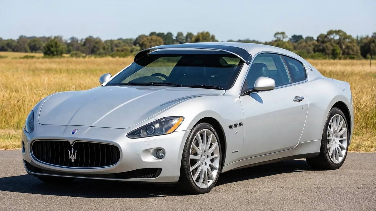 Maserati 428 Windscreen Sunvisor - 1