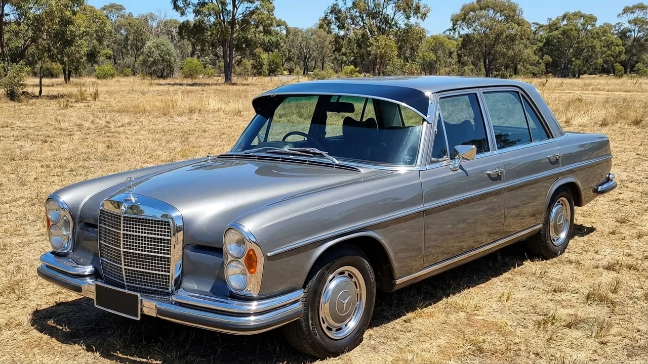 Pare-Soleil Pare-Brise Mercedes-Benz 428 - 1