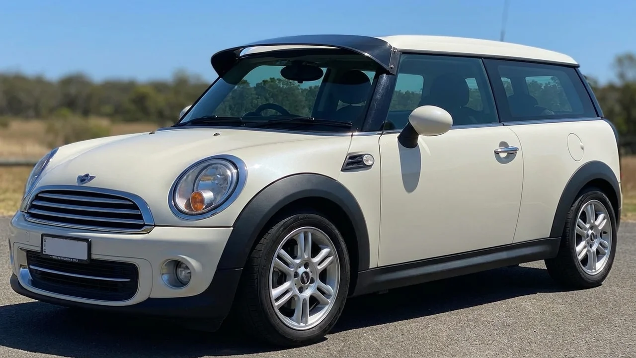 Mini 428 Windscreen Sunvisor - 1