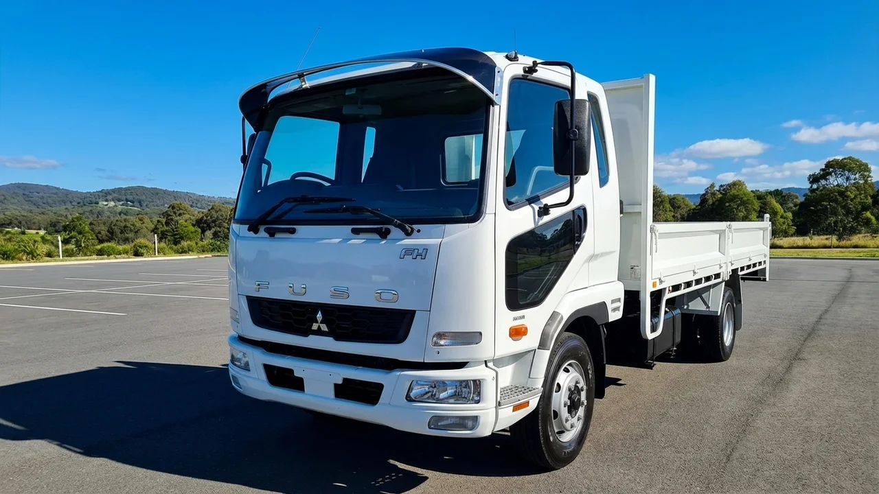 Mitsubishi Fuso 428 Windscreen Sunvisor - 1