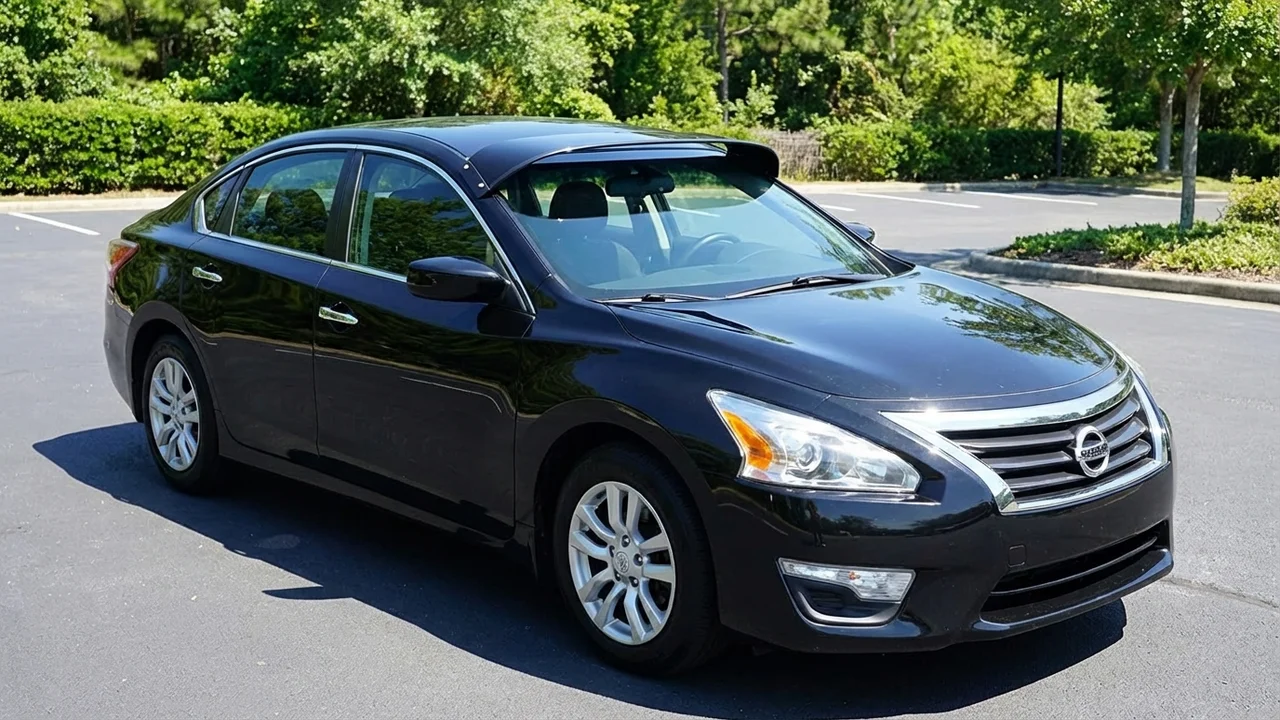 Nissan 428 Windscreen Sunvisor - 1