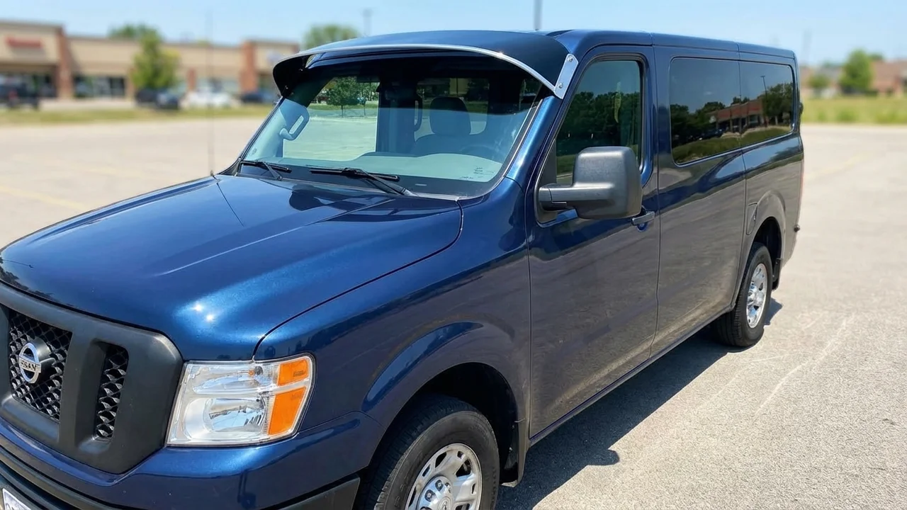 Nissan 428 Windscreen Sunvisor - 1