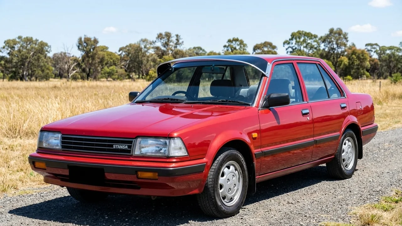 Nissan 428 Windscreen Sunvisor - 1