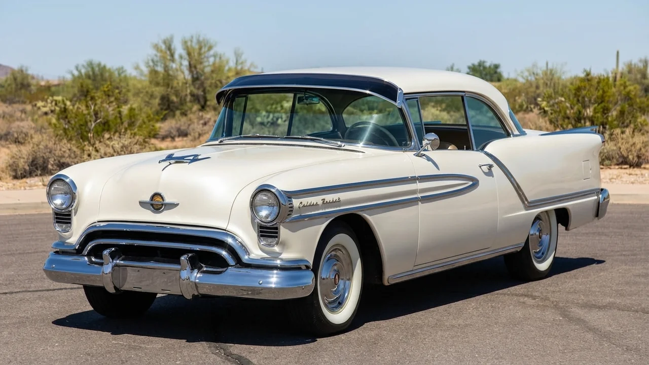 Oldsmobile 428 Windscreen Sunvisor - 1