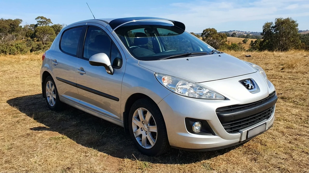 Peugeot 428 Windscreen Sunvisor - 1