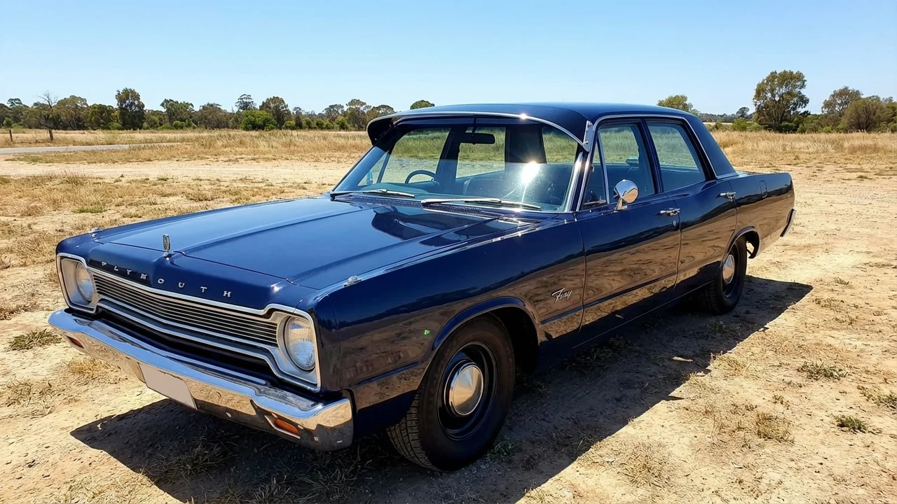 Plymouth 428 Windscreen Sunvisor - 1