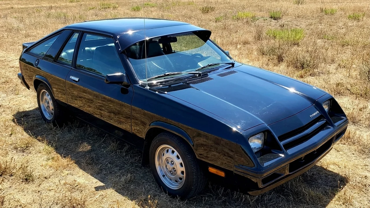 Plymouth 428 Windscreen Sunvisor - 1