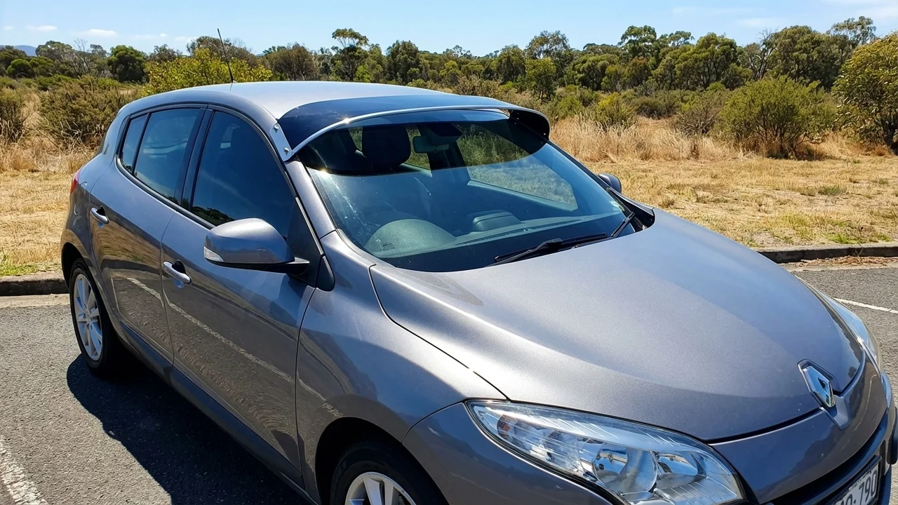 Renault 428 Windscreen Sunvisor - 1