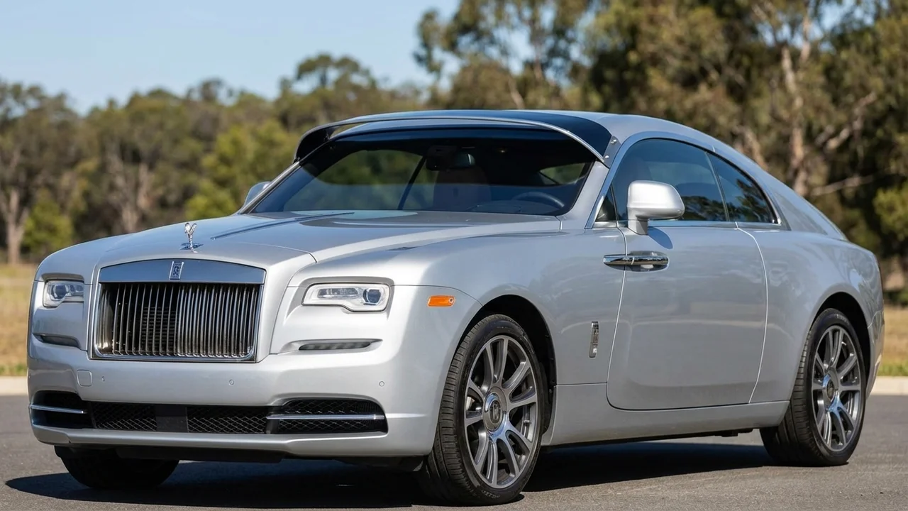 Rolls-Royce 428 Windscreen Sunvisor - 1