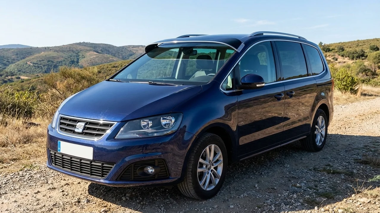 Seat 428 Windscreen Sunvisor - 1