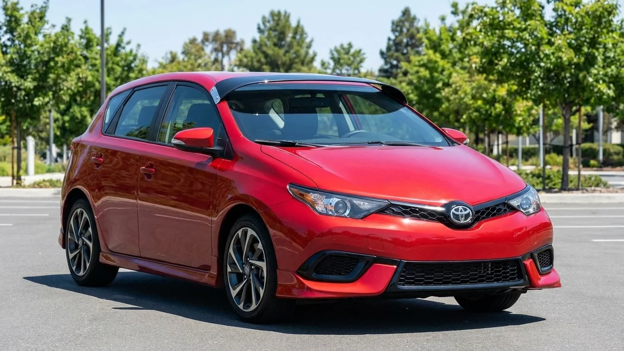 Toyota 428 Windscreen Sunvisor - 1