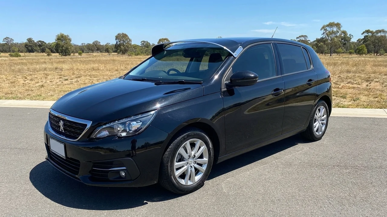 White 428 Windscreen Sunvisor - 1