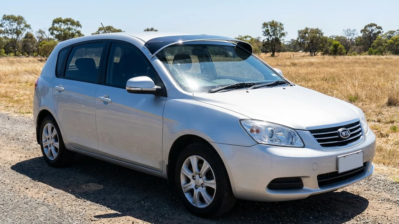 White 428 Windscreen Sunvisor - 1