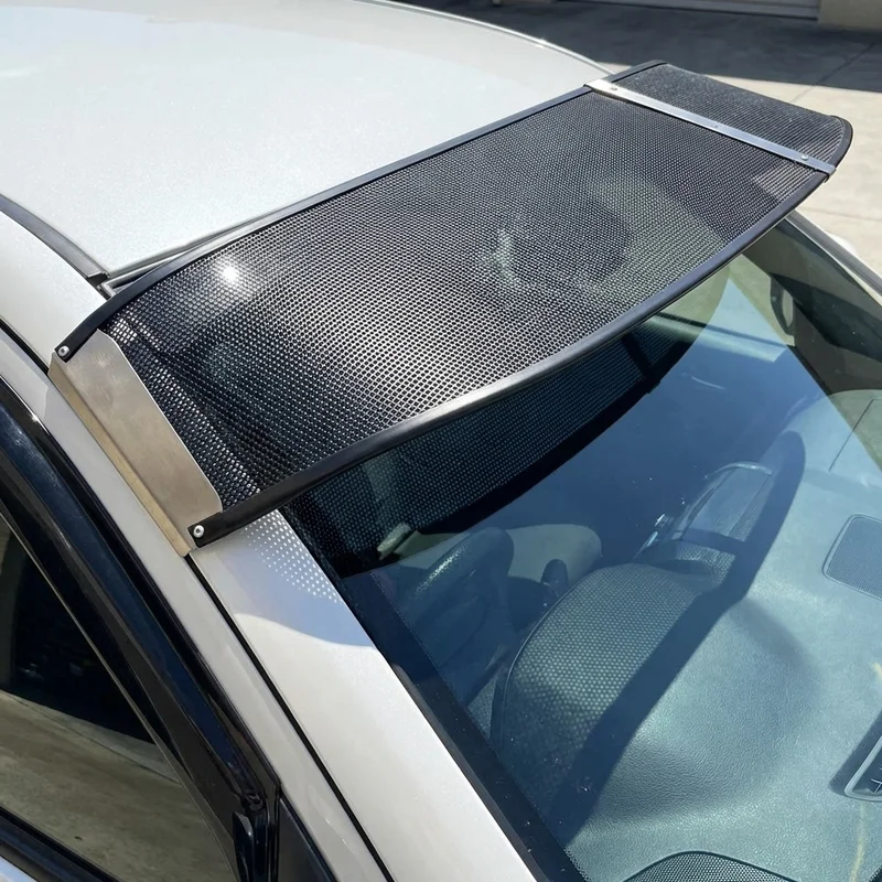 Alfa Romeo Giulia Mesh Windscreen Sunvisor (1962 - 2025) - 1