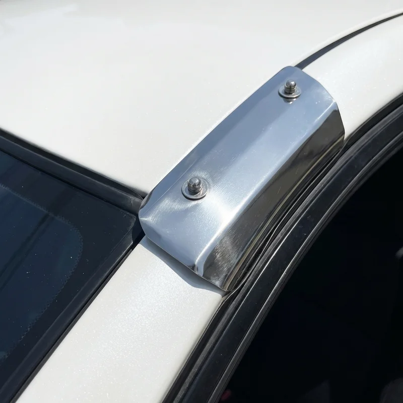 Audi Coupe Sonnenblenden-Halterungsset (1981 - 1987) - 1