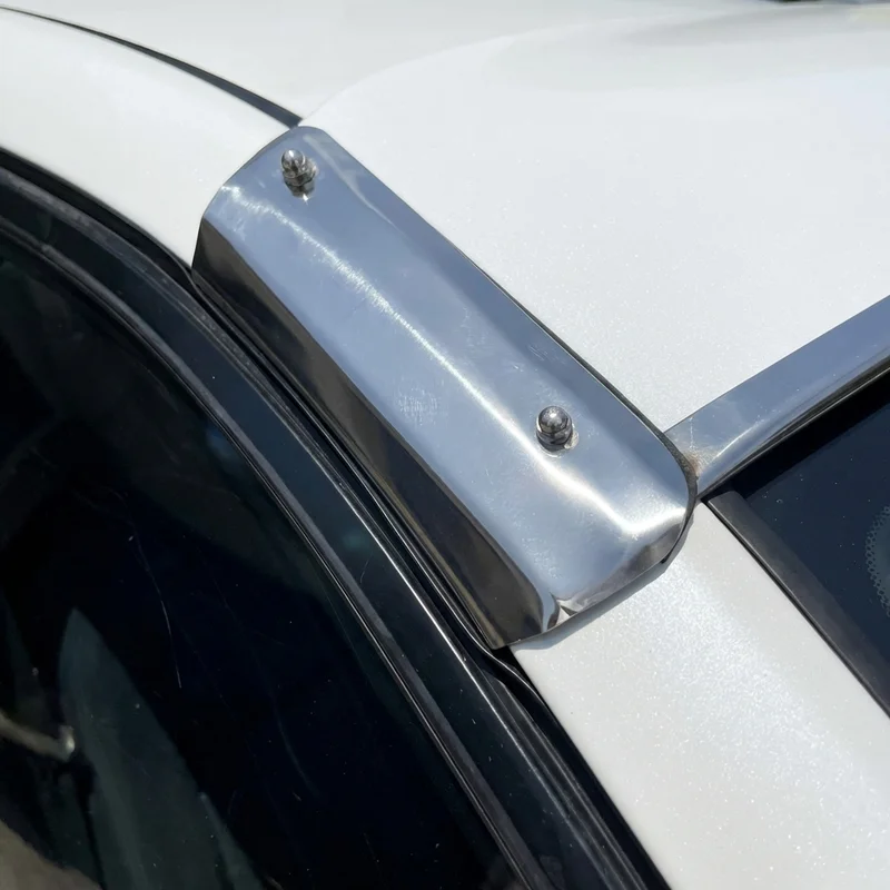 BMW 325xi Sunvisor Mounting Bracket Kit (2001 - 2006) - 1